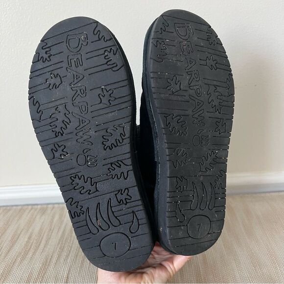 Bearpaw short Elle boots black Sz 7 women - Picture 3 of 13